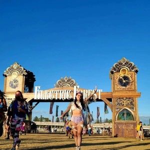 Meet your Posher, Victoria